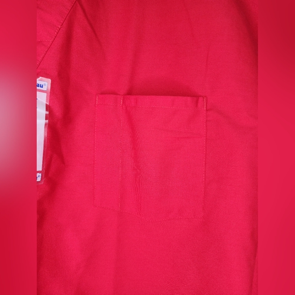 LANDAU Essential UNISEX Reversible Scrub Top. Red. Size: XL - Picture 6 of 9